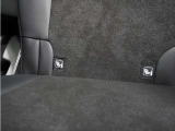 ◆ISOFIX◆シートベルトいらずでチャイルドシートと固定金具を連結するだけでガッチリ固定できます。