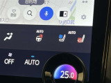 シートヒーターやベンチレーション機能、ハンドルヒーターも車内環境にあわせたAUTO設定が可能です!