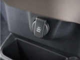 ◆アクセサリーソケット◆ドラレコの電源やスマートフォンの充電等に使用できる便利な電源ソケット!使いやすい場所に装備されています。