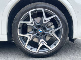 サービスにはドイツ本国と同様に教育と訓練を受け、BMWを知り尽くした「マイスター」が数多く在籍しております。360度による納車前点検整備で、お客様に安心と安全をお届けいたします。