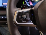 【アクティブクルーズコントロール】先行車との車間距離を維持しながら自動で加減速を行い走行をサポートしてくれる優れもの。車両停止や再加速も行うので渋滞時の運転負荷の軽減にも貢献します!