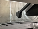 【別途SDカードの購入が必要です。また社外品は保証対象外となります。】運転中の映像・音声などを記録して、交通事故やトラブルが起きた時の正確な状況把握に役立つドライブレコーダーが装着済。