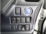 各スイッチ類が使いやすい位置にレイアウトされています。便利な機能をご利用ください。