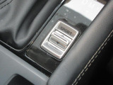 スポーツモードを搭載しています、高速や自動車専用道での走行も楽になります。