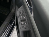 メーカー直営認定中古車 1オーナ 禁煙車 IQLEDライト 純正ナビ ブルートゥース接続 カープレイアンドロイドオート対応 デジタルコックピット アダプティブクルーズ バックカメラ スマートキースペア有
