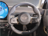 ミニ独特のゴーカートフィーリングと呼ばれる軽快なハンドリングはAT車、MT車のどちらでも楽しめます。