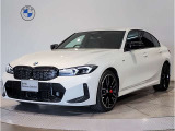 【BMWの伝統】BMWのお車は、&ldquo;駆け抜ける歓び&rdquo;を意識し、走行の安定性とコーナリングの良さを追求し、思い通りにハンドルの操作可能です。