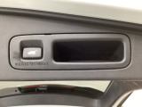 【電動リアゲート】トランクスイッチや純正リモコンなどボタン一つで簡単スムーズに開閉できます♪