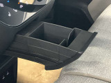 ドリンクホルダーは角形紙パック対応です。