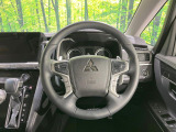 【純正革巻きステアリング】上質な革を使用することで、手にしっかり馴染みとても運転しやすいハンドルです♪
