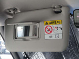 オシャレな身だしなみ バニティーミラ付き