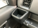お客様にぴったりなおクルマをお選びいただけますように様々な展示車をご用意致しております!ダイハツの軽自動車だけではなく、他メーカー車やコンパクトカー・ミニバンなども数多く取り揃えております!