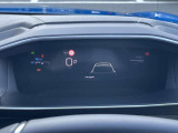 運転中の視線移動を抑えるレイアウトの「iCockpit」。