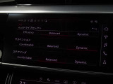 ドライブセレクト機能の中にはサスペンション項目がございます。ダンピング特性をドライブシーンに合わせてコントロール頂き、快適なドライブをお楽しみくださいませ。