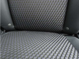 ◆ISOFIX◆シートベルトいらずでチャイルドシートと固定金具を連結するだけでがっちり固定できます。