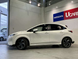 日産ディーラーならではの経験豊富な整備士が、お渡し前にきっちりと車検整備をさせていただいております。またお渡し後1ヶ月もしくは1000kmで、無料の点検整備を実施させていただきます。