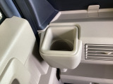 運転席側 カップホルダー