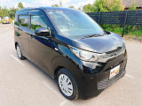 お客様のご予算帯に合わせたお車を常時100台以上取り揃えています!当社のスタッフがお客様のお車選びをしっかりサポートしご提案させていただきます!