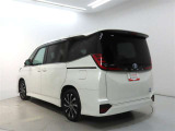 車両左斜後からの写真です。