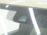 ◆Honda SENSING◆ カメラ等装置で精度の高い検知能力を発揮、安全運転を支援します。ステアリング上のコントローラーに注目!
