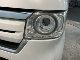 ヘッドライトで、個性も光る 、長く乗っていたい車です。