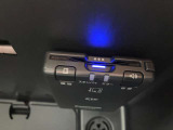 ETC車載器はグローブBOXの中です。