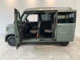 お客様にぴったりなおクルマをお選びいただけますように様々な展示車をご用意致しております!ダイハツの軽自動車だけではなく、他メーカー車やコンパクトカー・ミニバンなども数多く取り揃えております!