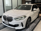 BMWのお車は、走行の安定性とコーナリングの良さを追求し、思い通りにハンドルの操作可能です。試乗車もご用意しておりますので、ぜひ&ldquo;駆け抜ける歓びをご体感ください!