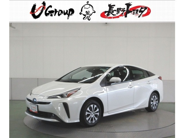 プリウス 1.8 A E-Four 4WD 
