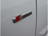 Audi正規ディーラーが高品質をお約束。高度な訓練・教育を受けたAudi専任メカニックが、100項目にもおよぶ精密な点検を実施いたします。すべてをクリアしたAudi車だけが、あなたのお手元に届けられるのです。