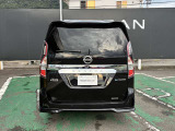 バックソナー付きなので、見えづらい後方の障害物も警音で教えてくれます♪駐車時の心強い味方です!
