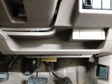 運転席小物入れで室内スッキリ♪