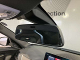 ETC内臓 自動防眩ルームミラー :後続車のライトが反射しても眩しくないように、ミラーの反射率を自動的に調整します。