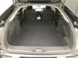 写真のように後部座席を倒せば、普段なかなか載せることのないような大きな荷物もしっかり積むことができそうですね。