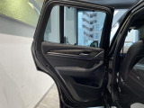 安心のBMW認定中古車は100項目の箇所を徹底的にチェック致します。機械的な箇所や電気系、コンピューターなどをご納車前に点検し、交換基準に達した部品は全て新品に修理返品した後にご納車致します。
