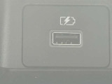 ☆弊社の整備工場には国家資格を持った整備士が多数在籍しております。また、軽自動車だけでなく普通車や外車の整備も実施しておりますのでご購入いただいたお車だけでなくご家族のお車の整備もお任せください☆