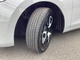 タイヤの残量は是非お車でご確認下さい。