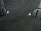 ◆ISOFIX◆シートベルトいらずでチャイルドシートと固定金具を連結するだけでガッチリ固定できます。