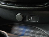 USBケーブルをさしお婿とができます★