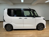 ご納車までに、弊社サービススタッフによる点検整備を行い、バッテリー、エンジンオイル、オイルエレメント、ワイパーゴムを交換し、ブレーキを分解、摩耗等を確認、必要であれば交換、安心してお乗りいただけます!
