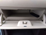グローブBOXは車検証入れにピッタリ!
