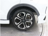 お車ご購入時に【タイヤ】交換のご相談・お見積りもお受けしております、新しいタイヤで快適・安全なドライブ!