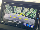 【バックカメラ】駐車時に後方がリアルタイム映像で確認できます。大型商業施設や立体駐車場での駐車時や、夜間のバック時に大活躍!運転スキルに関わらず、今や必須となった装備のひとつです!