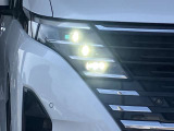 【LEDヘッドライト 】 青色発光ダイオードを発明した日本人がノーベル賞を受賞し、LEDライトが開発されました。明るく長寿命のライトです。体感して下さい。明るいライトです!