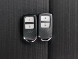 スマートキーは2個ついてますので複数でのご使用の際でもそれぞれ使っていただけますので大変便利ですよ(^^♪