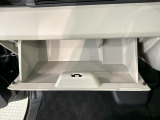 自社商品化センターにて内外装のクリーニングを実施しております!