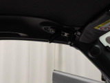 助手席側だって手が届く。軽自動車だから!