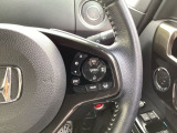 Hondaセンシングの機能のひとつ、アダプティブクルーズコントロール付!アクセルから足を離しても設定したスピードと前車との車間を保ち走行してくれます!車線維持もアシスト☆高速道路で疲労軽減ですね☆
