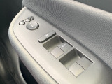 パワーウィンドウです!運転席でラクラク操作!運転席以外からの開閉を防ぐボタンが運転席にのみございますので、一緒に乗っているお子さんやワンちゃんが開けてしまう心配もございません!