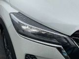 夜間走行の様々な局面に向けて、LEDヘッドランプで視認性をしっかり確保☆ハロゲンヘッドランプのおおよそ2倍の光量で、広範囲に明るくドライバーをサポートしてくれます。